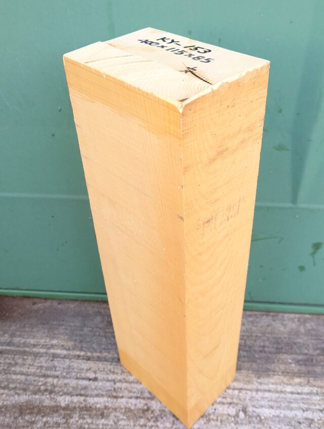 ＫY-１５３　榧カヤかや　国産　彫刻用材　４００×１１５×８５　乾燥材