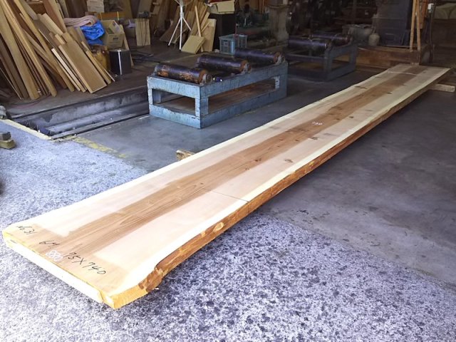 S-229 杉スギすぎ 国産 天然耳付き板 6000×700 天然乾燥材