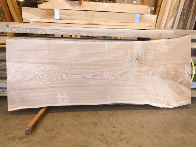ＴＭ-２１９　タモ　天然耳付き板　１８２０×７００【電機カンナ削り】【天然乾燥材】