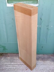 HO-１９６　朴ホウノキほうのき国産　柾目　彫刻用材　７００×２１０×７０【天然乾燥材】