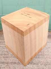 ＫＳ-１２５６　楠くすのきクスノキ　彫刻材　２７０×２３０×２５５