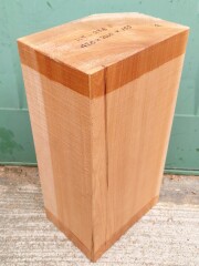 ＫT-２３８　桂カツラかつら　国産　彫刻用材　４２０×２２０×１５５【天然乾燥材】