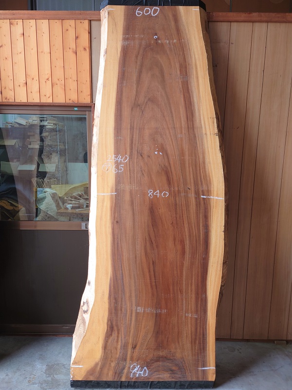 ＭＯ-１０１　モンキーポッド　テーブル用一枚板　２５４０×８５０【乾燥材】