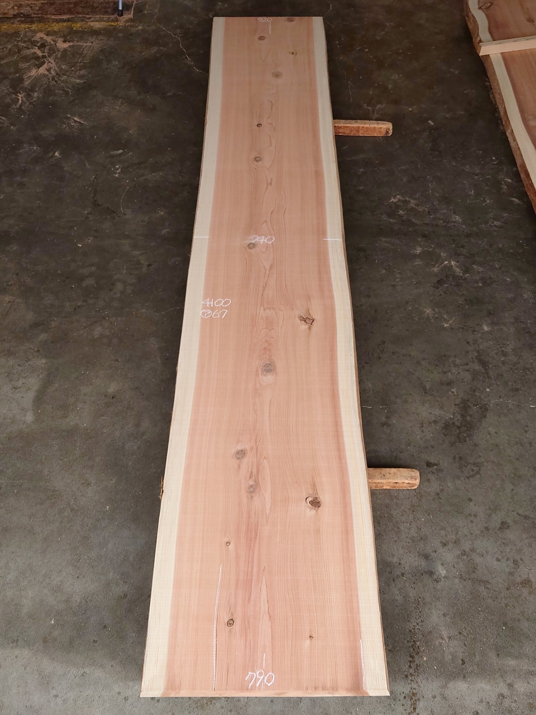 S-２５７　杉スギすぎ　国産　天然耳付き板　４１００×８００【天然乾燥材】