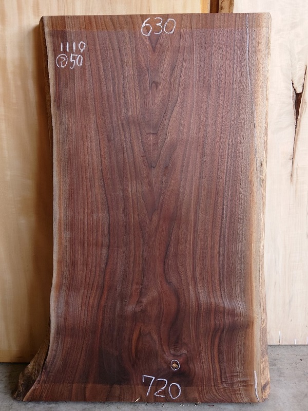 ＷＯ-１６５　ブラックウォールナット　テーブル用一枚板　１１１０×７００　電気カンナ加工【天然乾燥材】