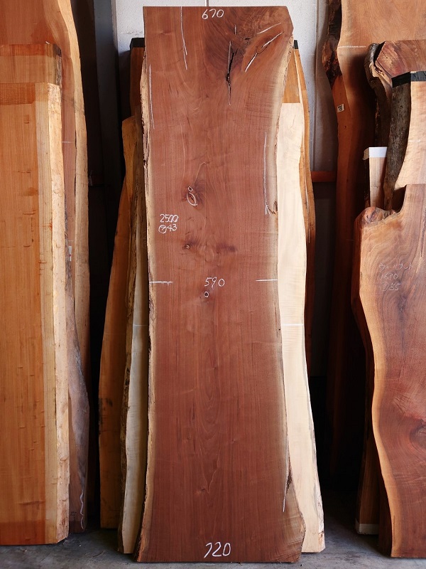 ＷＯ-１６８　ブラックウォールナット　テーブル用一枚板　２５００×６５０　電気カンナ加工【天然乾燥材】