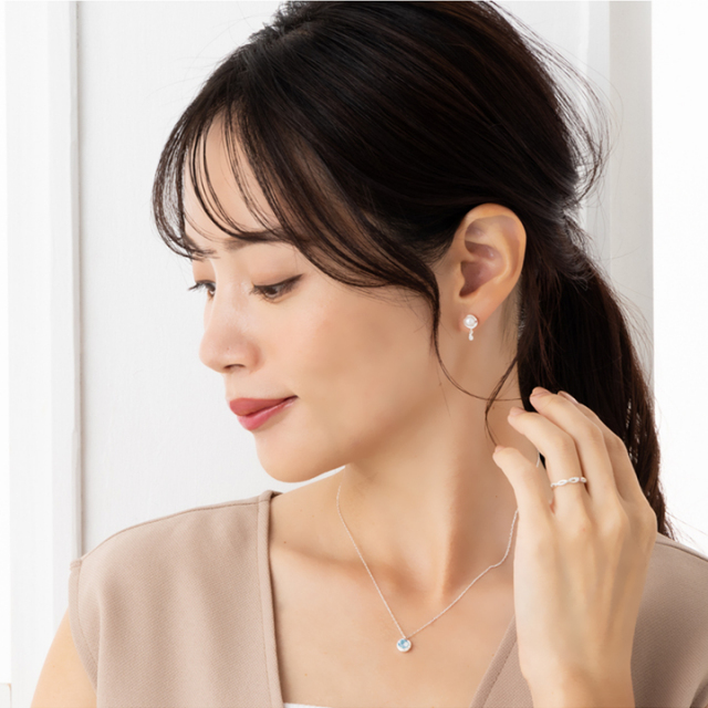 ◇選べる宝石◇三日月ビジューネックレス