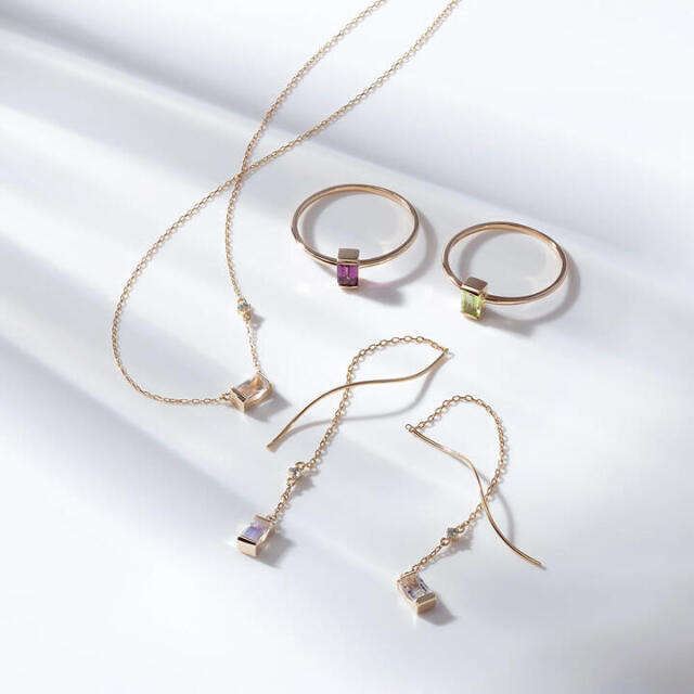 スクエアピアス【RTE7001】 RITA JEWELRY ［ロードライトガーネット