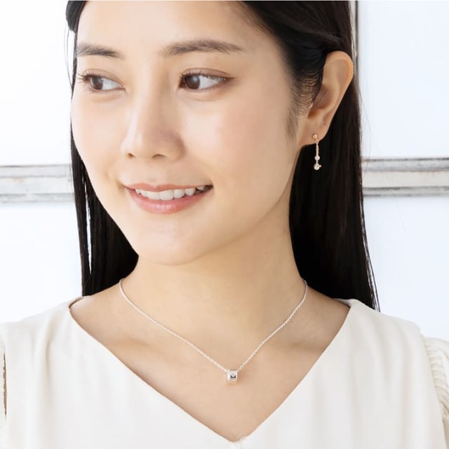 誕生石リングモチーフペアネックレス｜天使の卵 輝く天使の羽