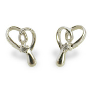 【在庫限り!】愛のしずく　ハートシルバーピアス　【MIE3122CZ】 Mirai Tenshi