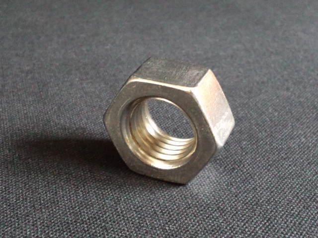 六角ナット