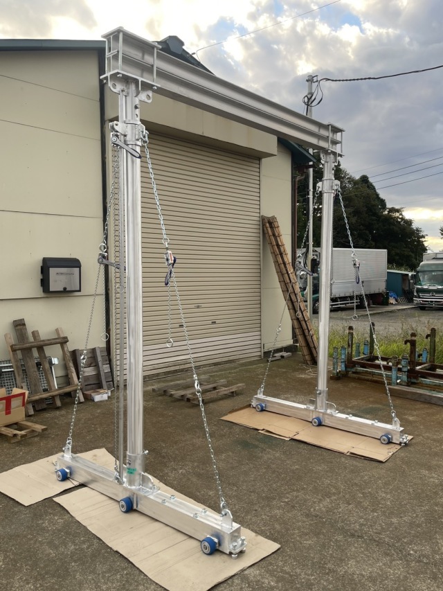 アルミ型クレーン,アルミ製門型