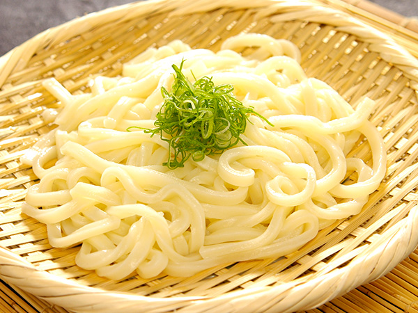 旨みが凝縮されたスープで作る締めのうどん
