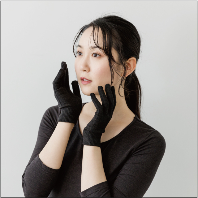 人気急上昇♪お休み手袋にオススメ！【 指先から手首までサポート