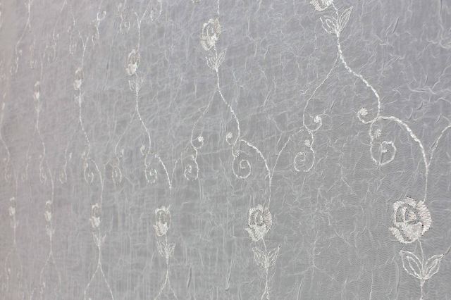 【レース生地 カット販売】プリムローズ全面にバラの刺繍が施された贅沢なトルコ製レース生地寸法図