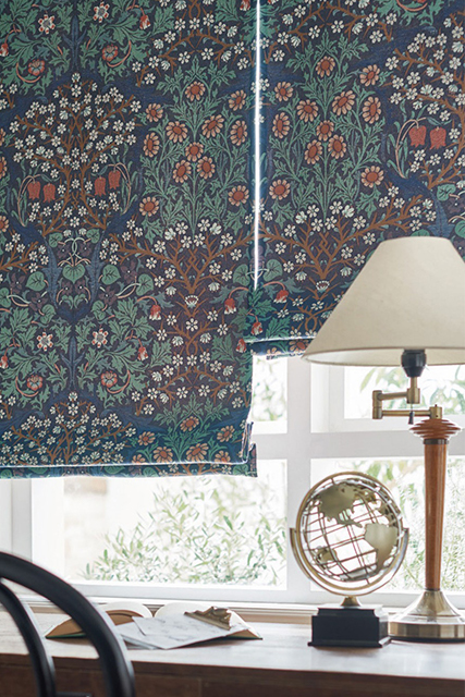 WilliamMorris_Blackthorn