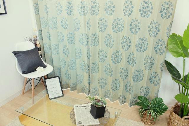 【オーダーカーテン】ルスカ(全3色) 防炎 和室におすすめ ブルー 全体 右上から