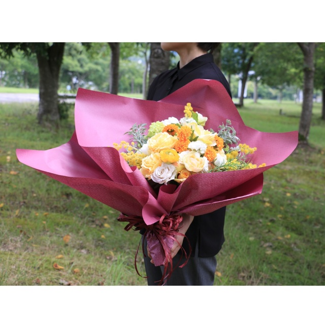 リンネル　ボルドー　花束