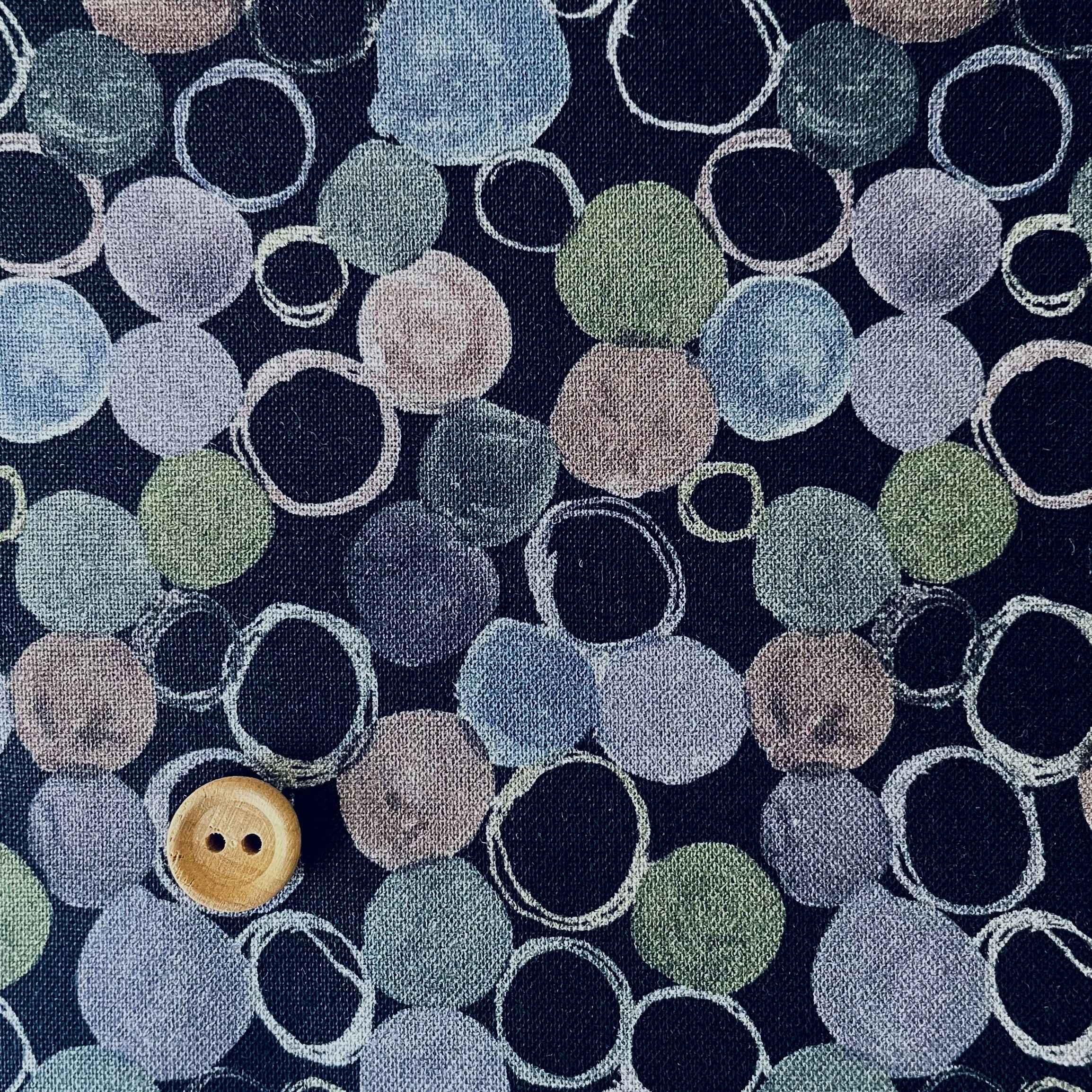 16-0213C  designer's choice　カラフルドット ブラック