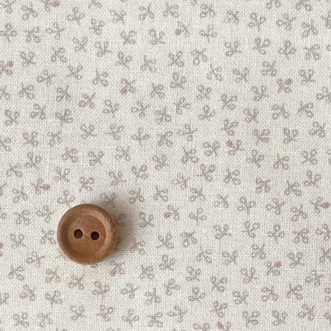16-0267A  Antique pattern  スプラウトリーブス   ivory