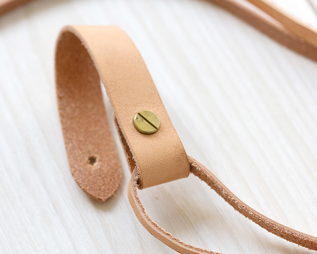 NAME CARD HOLDER STRAP
