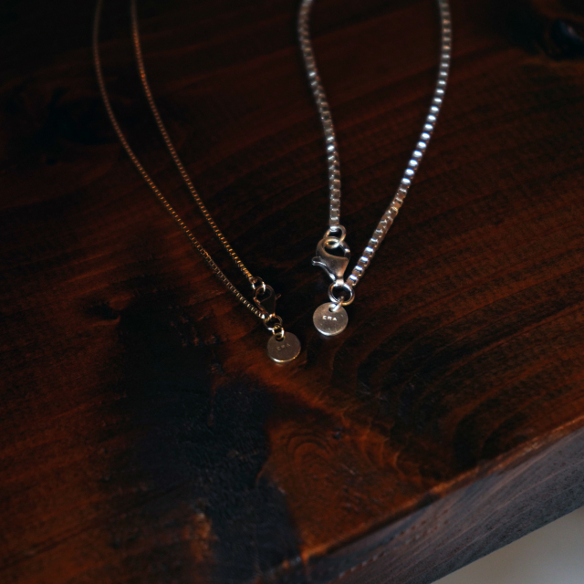 ERA. TWNKL NECKLACE 10K
