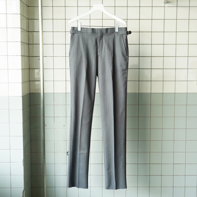 メーカー直送】【メーカー直送】fendart Tuck Trousers Side Adjuster