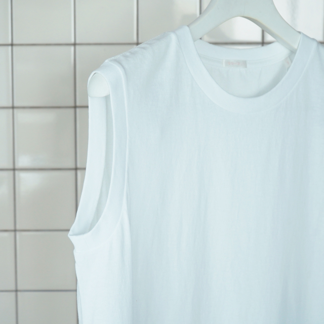 美品 COMOLI コモリ ノースリーブトップス コットン ホワイト フリー COMOLI コットンジャージ ノースリーブ WHITE | CASANOVA&CO