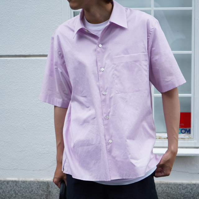 AURALEE WASHED FINX TYPEWRITER OPEN COLLAR HALF SLEEVED SHIRT