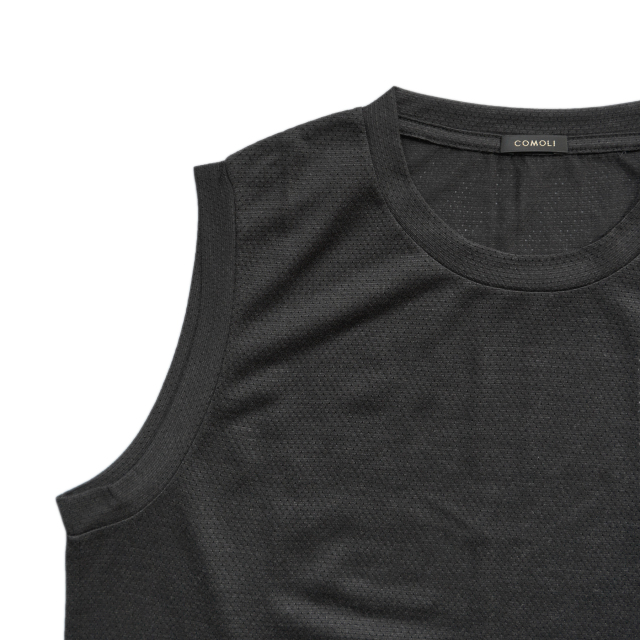 COMOLI ウールメッシュ ノースリーブ CHARCOAL