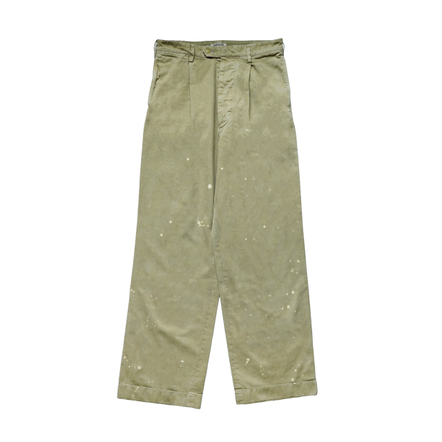 AURALEE GARMENT-DYED FINX LIGHT CHINO ONE-TUCK WIDE PANTS