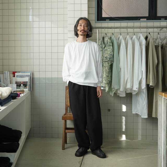 COMOLI コットン クルーネックニット