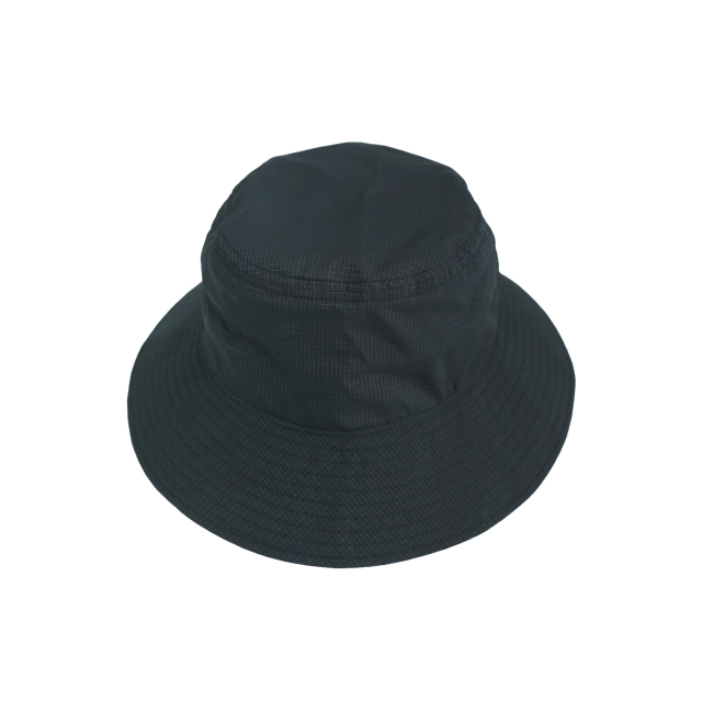COMESANDGOES DOT AIR BUCKET HAT