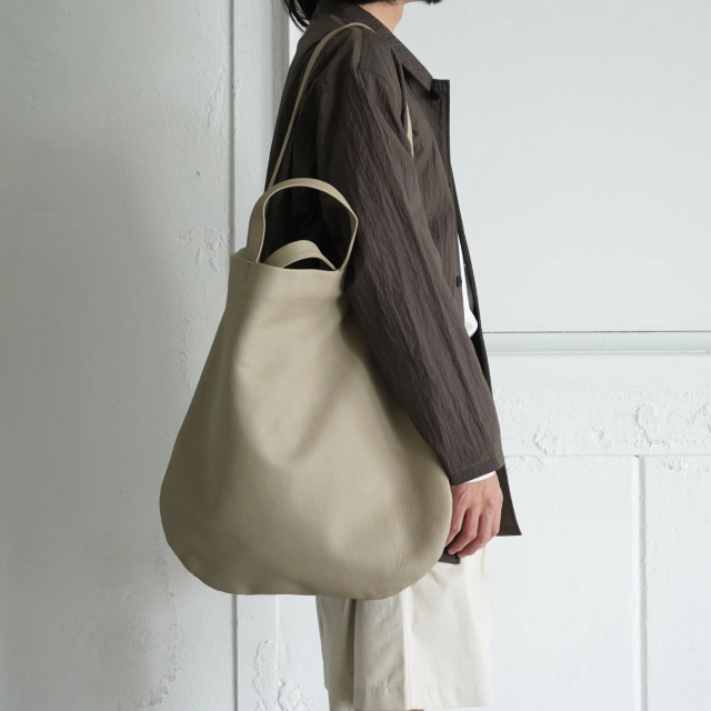 ERA. EO SHRINK MUSEUM TOTE BAG