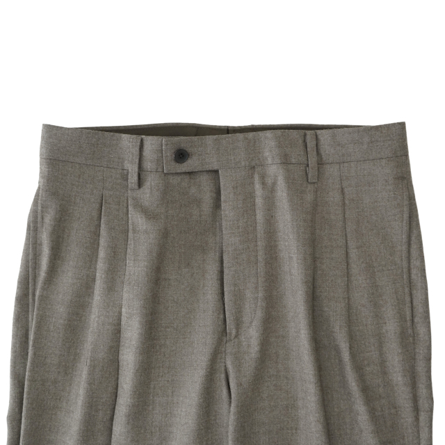 AURALEE SUPER LIGHT WOOL TWO-TUCK SLACKS