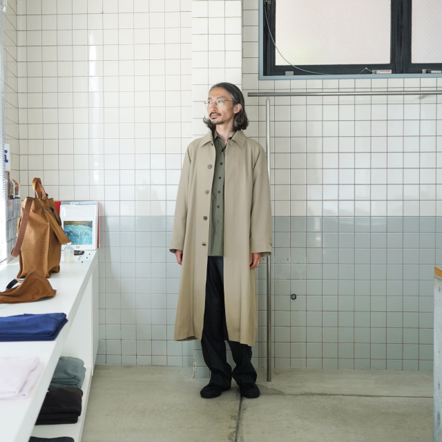 AURALEE ULTRA FINE WOOL TWILL WOOL-LINED COAT