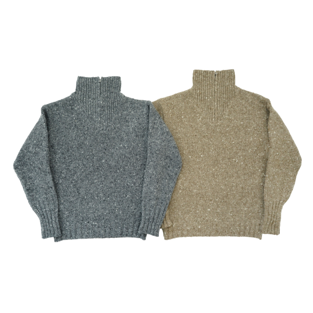 AURALEE LOW-GAUGE HOMESPUN TWEED KNIT ZIP TURTLE