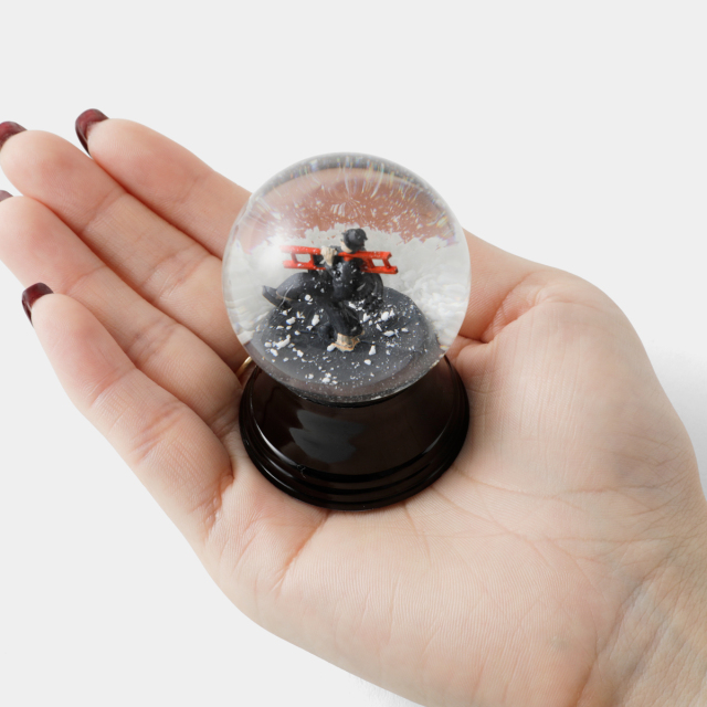 レア 2005年 ハロッズ 20周年記念 スノードーム Lippy&Rujju スノードーム【Nissy Entertainment Bazaar】