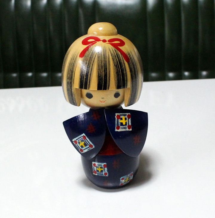 伝統工芸 創作こけし 箱無し 新品の長期保存品 日本人形