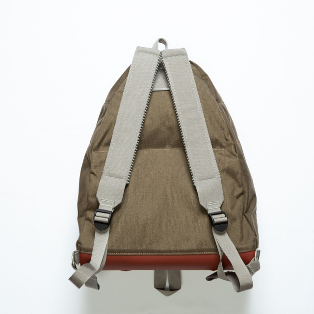 80s 中期タグ SIERRA DESIGNS デイトリッパー バックパック SIERRA DESIGNS】(シエラデザインズ) DAYTRIPPER CLASSIC S001