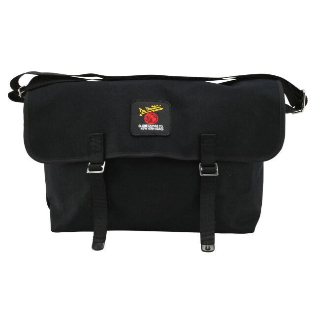 レア美品　ベネトン　メッセンジャーバッグ　FORMULA1 ヴィンテージ　黒 レア美品 ベネトン メッセンジャーバッグ FORMULA1 ヴィンテージ 黒