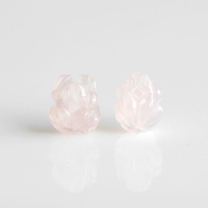 伊勢浄化！カエルのミニピアス 豆サイズ　【ローズクォーツ】　ise2023