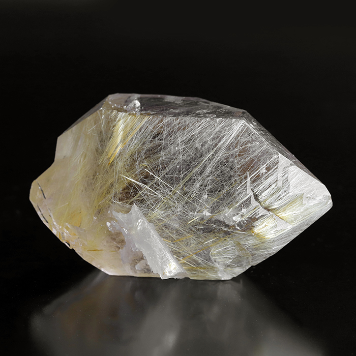 伊勢浄化☆ゴールドルチルの原石　39.4×64.7×高さ47.7mm   ise22 rei No.1