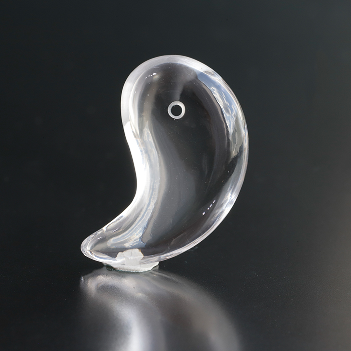 浄化済み!ヒマラヤ★ネパール産★ガネッシュヒマール水晶 勾玉【33.7×20.2mm】No.3　　　bird rei2  sale