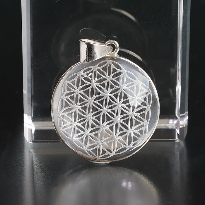 【浄化済み】ヒマラヤ★ネパール産★ガネッシュヒマール水晶（フラワーオブライフ）約30mm      　　bird rei2  sale