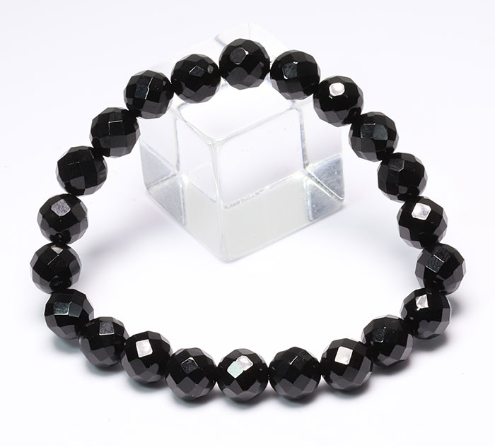 特価!オニキスの8mm64面カットブレスレット　　　　　　　【パワーストーン/天然石】