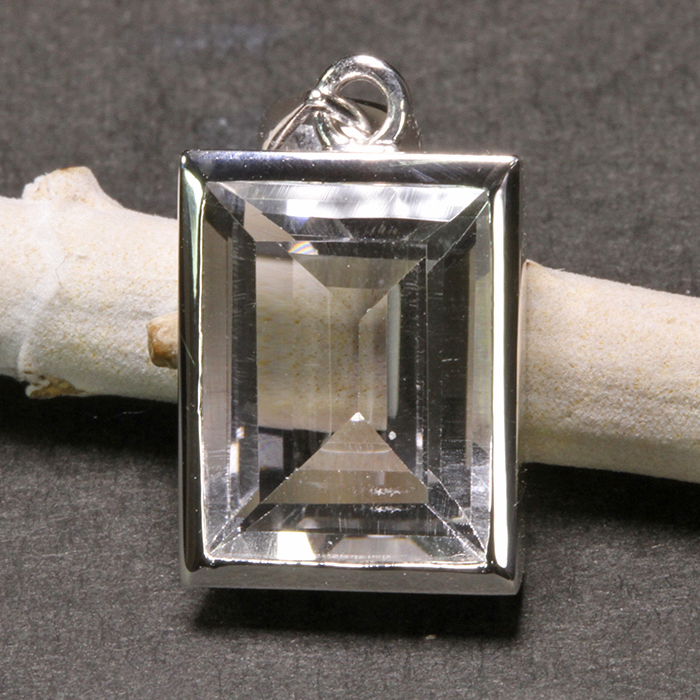 限定!大特価!【直筆証明書つき】ロシアンレムリアンシードのペンダント 《No.3》   【天然石・パワーストーン】