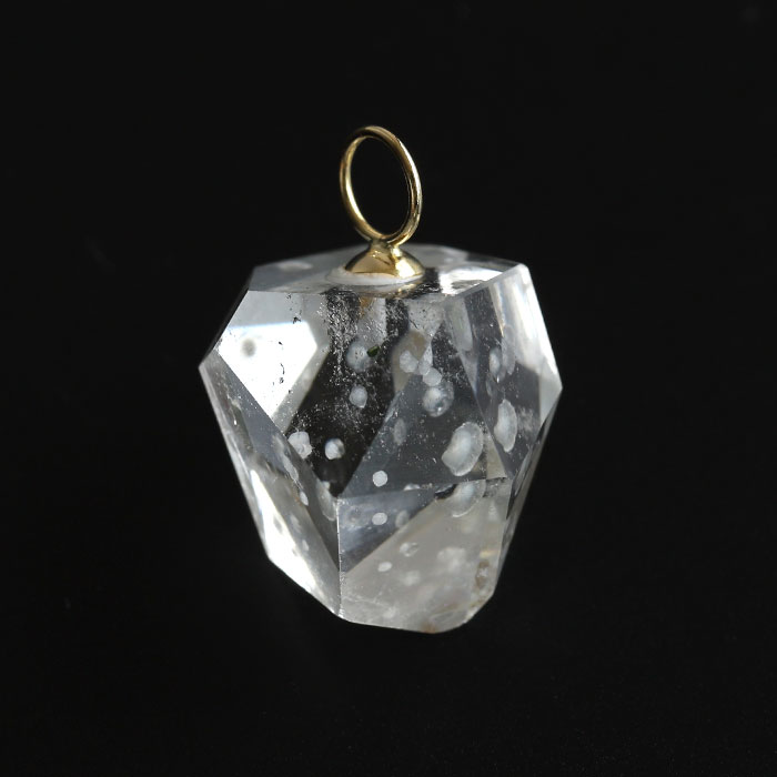 【伊勢】レア!茨木県高取鉱山産水晶「雪入り水晶」「くらげ水晶」の約13.6×11mm K18Gペンダント    [No.3]    【天然石・パワーストーン】