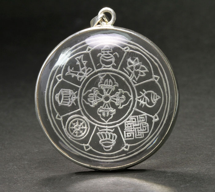 限定再入荷!最高品質!ネパール産★ガネッシュヒマール水晶 ASTAMANGALペンダント  /4月 【天然石・パワーストーン】