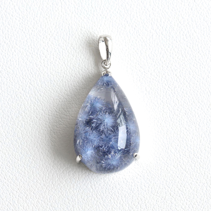 限定☆最高品質!デュモルチライト（デュモルチェライト）インクォーツSAのプラチナ900ペンダントトップ 　　No.5 　　　【天然石・パワーストーン】